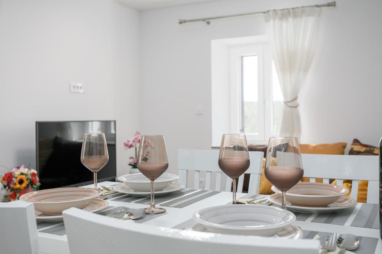 Apartment Ivana *